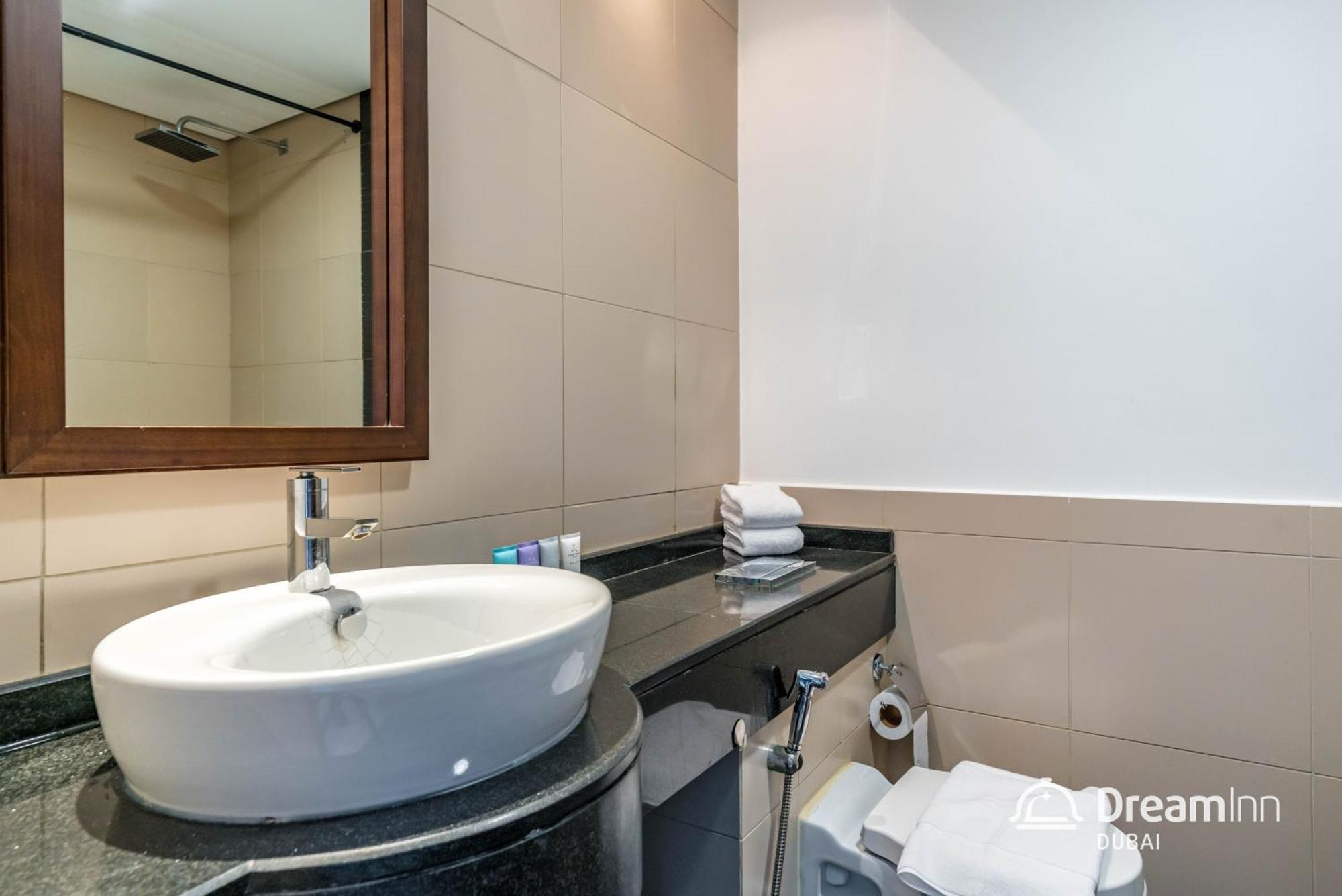 Dream Inn Apartments- West Wharf Tower Canal View Ντουμπάι Εξωτερικό φωτογραφία